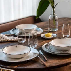 Voyage tallerken 31 cm hvit/svart