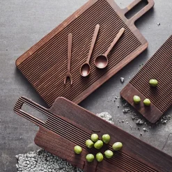 Yami skjærefjøl 44x22 cm brun